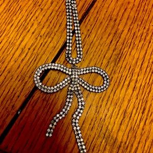Bow Crystal diamond like necklace
